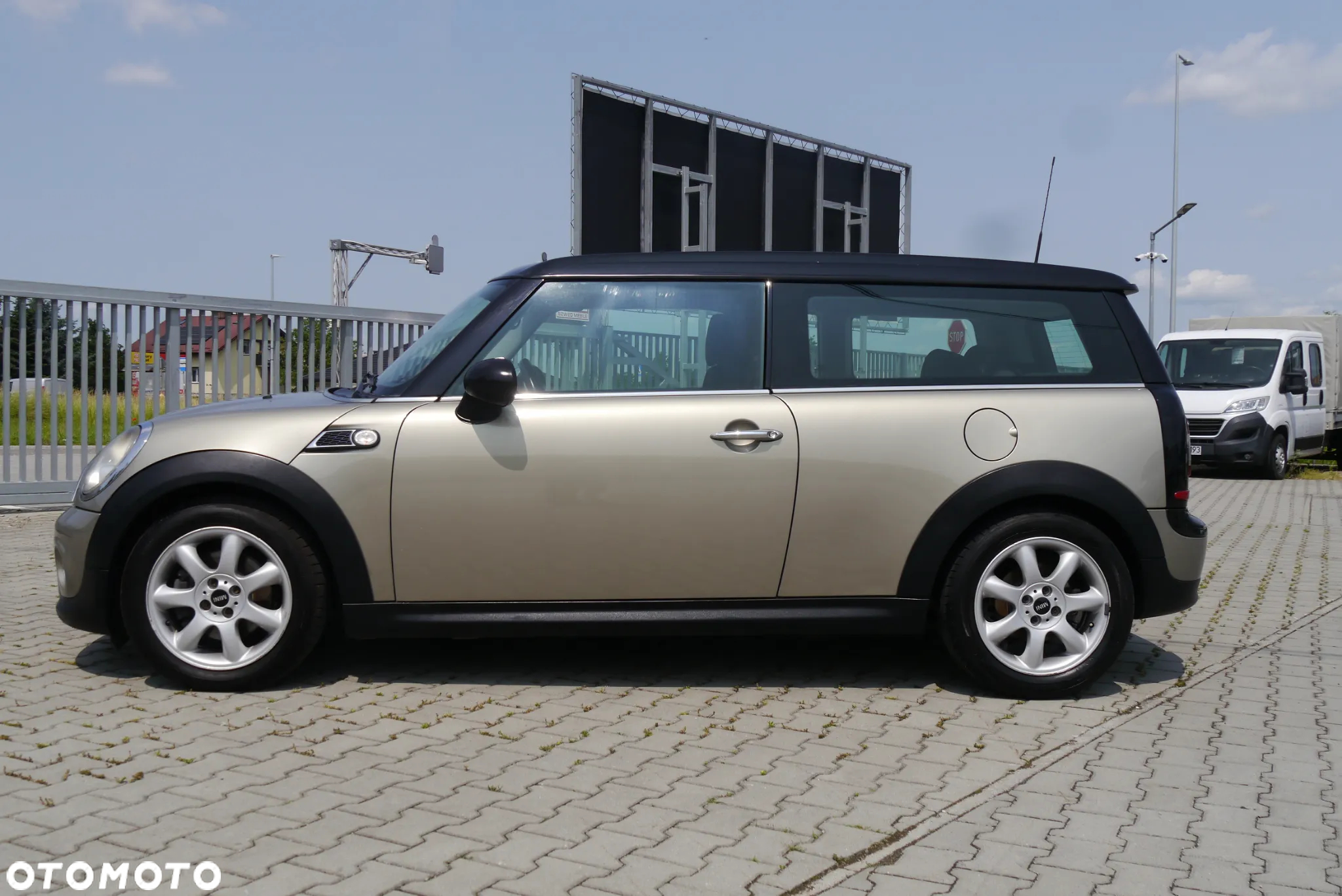 MINI Clubman Cooper D - 3