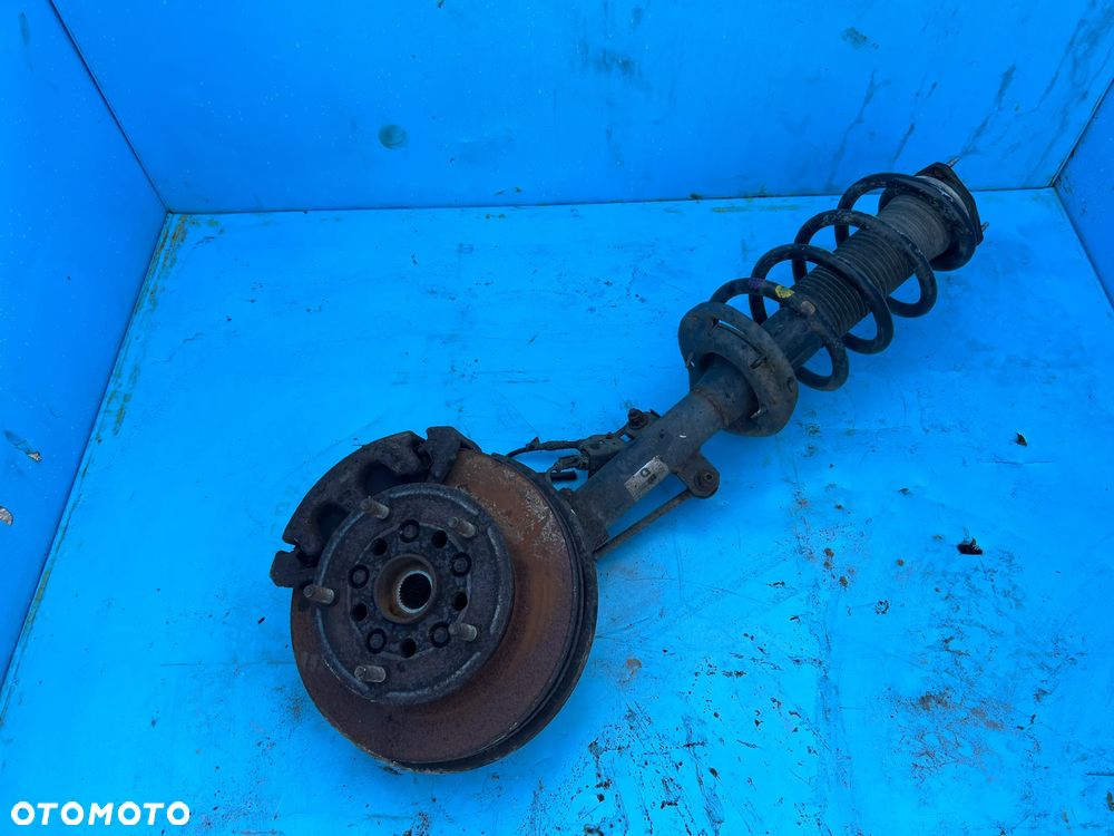 ZWROTNICA AMORTYZATOR LEWY MCPERSON TRANSIT MK8 2.0 TDCI