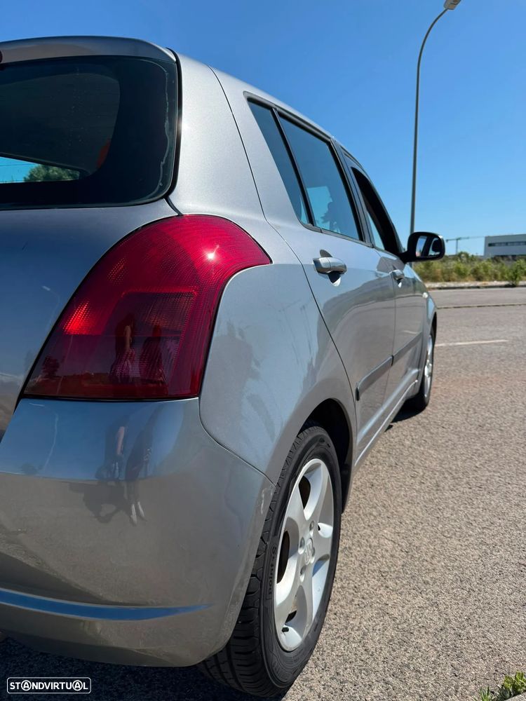 Suzuki Swift 1.3 DDiS GL - 15