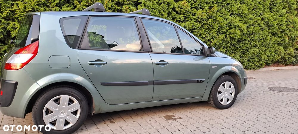 Renault Scenic 1.6 16V EXpression - 4