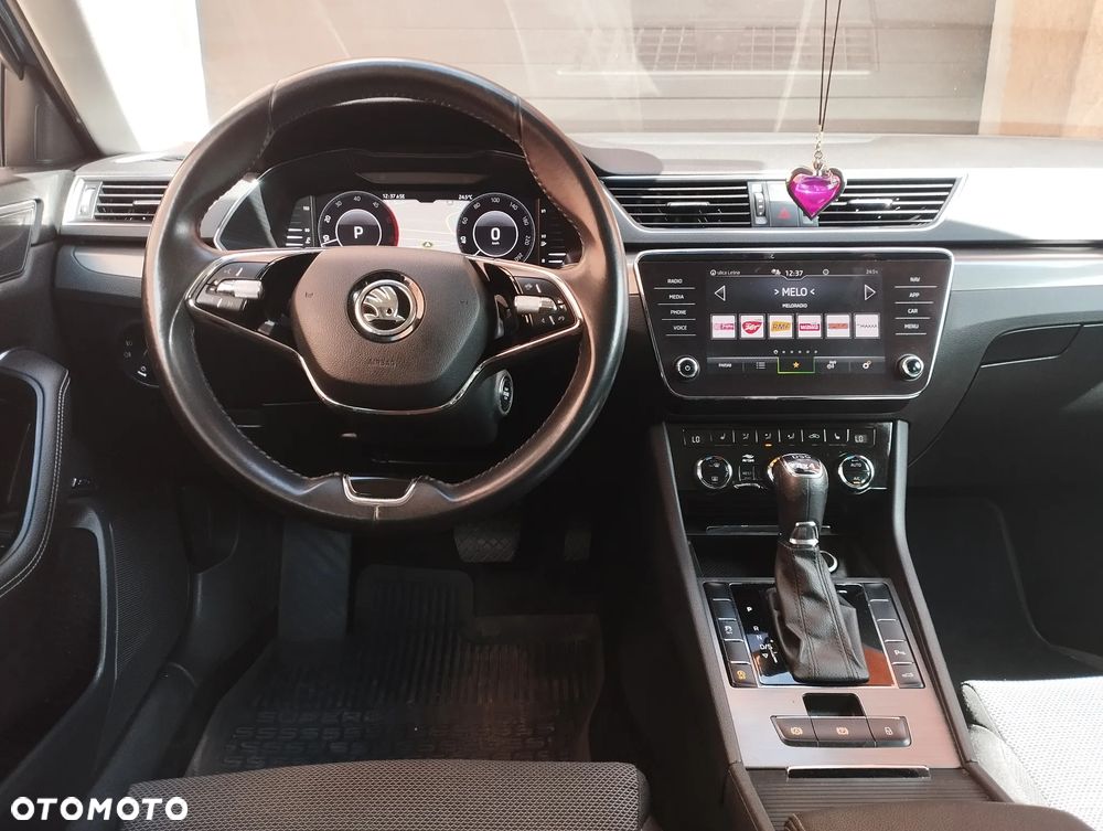 Skoda Superb 2.0 TDI SCR 4x4 Ambition DSG - 5
