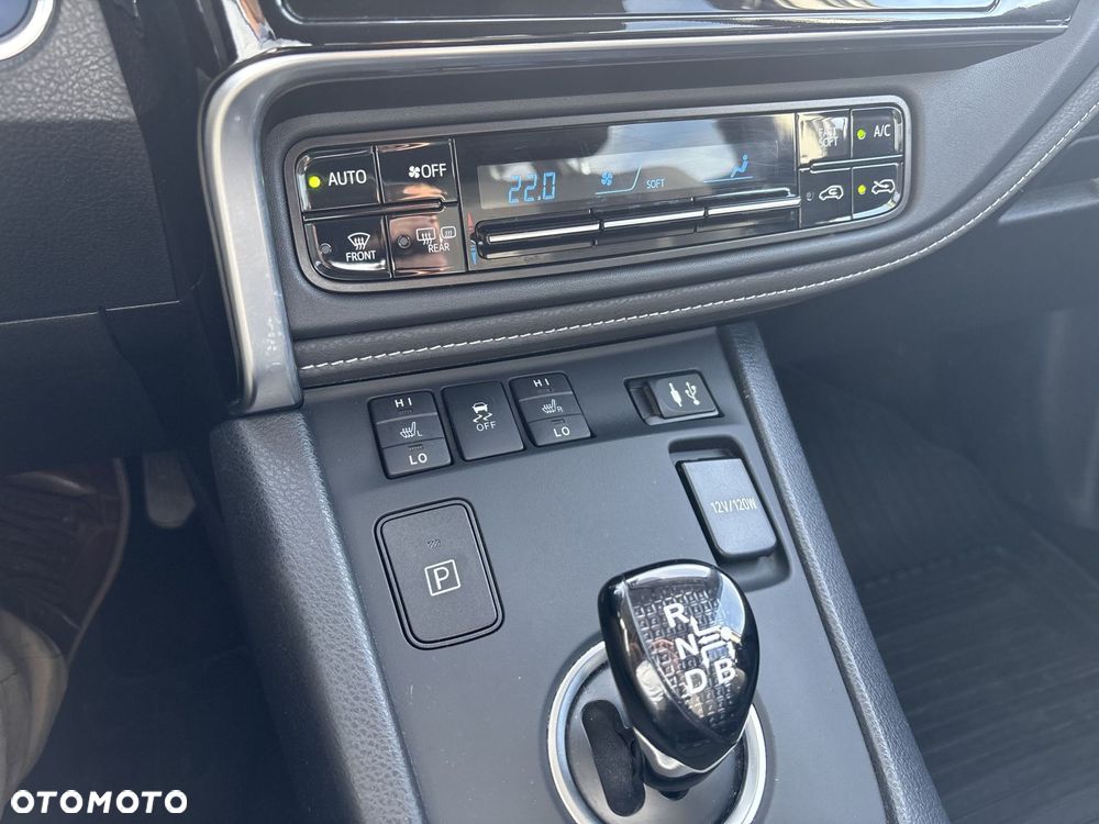 Toyota Auris - 25