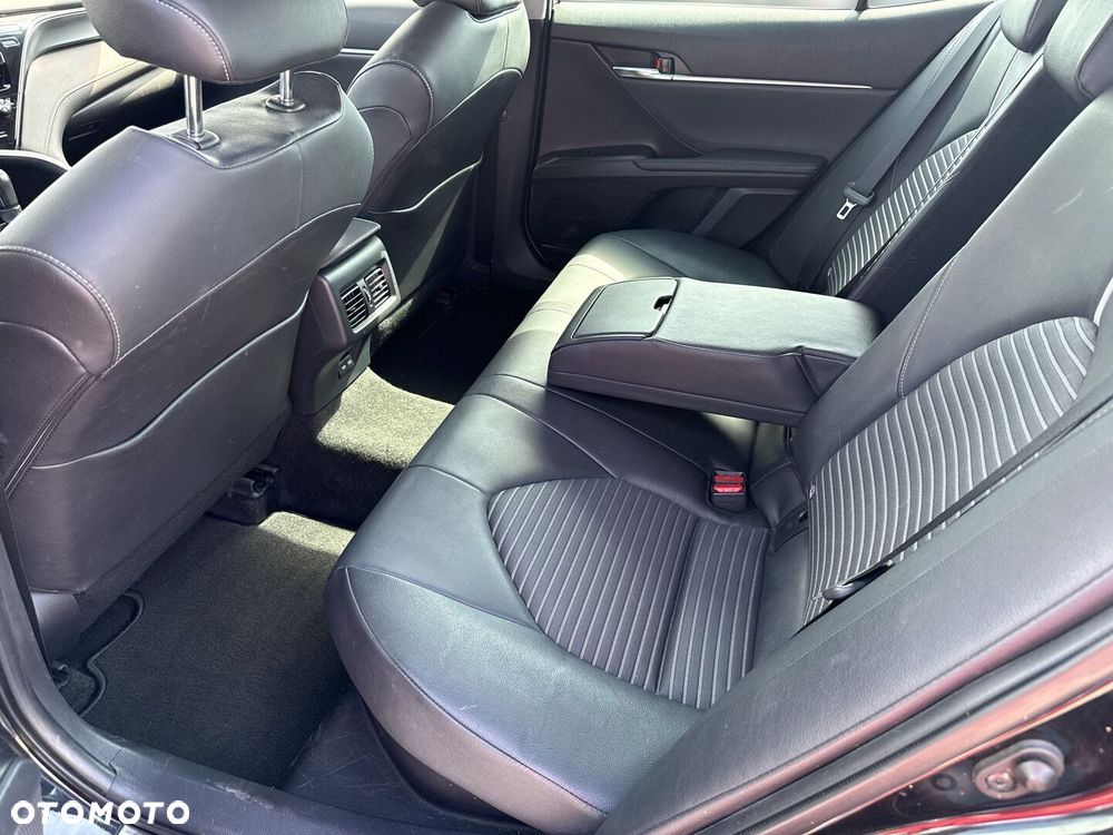 Toyota Camry 2.5 Hybrid Prestige CVT - 9