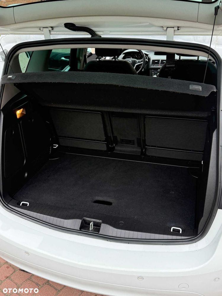 Opel Meriva - 8