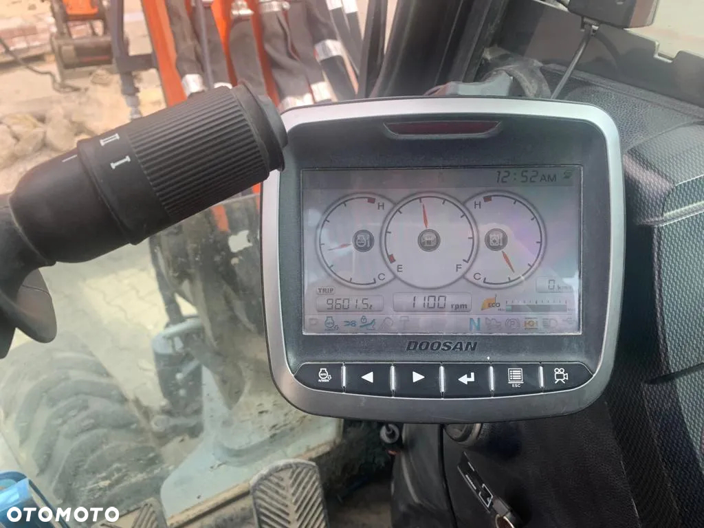 Doosan DX57 - 12