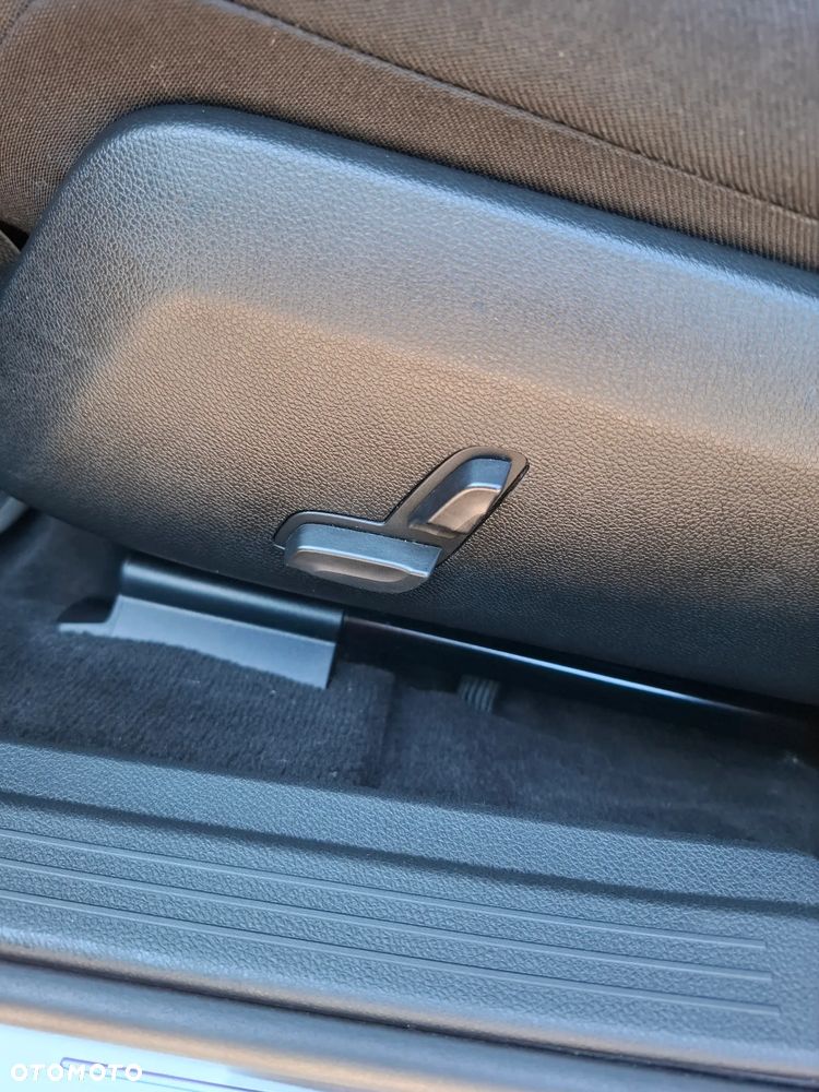 Mercedes-Benz Klasa E 220 BlueTEC 9G-TRONIC Elegance - 18