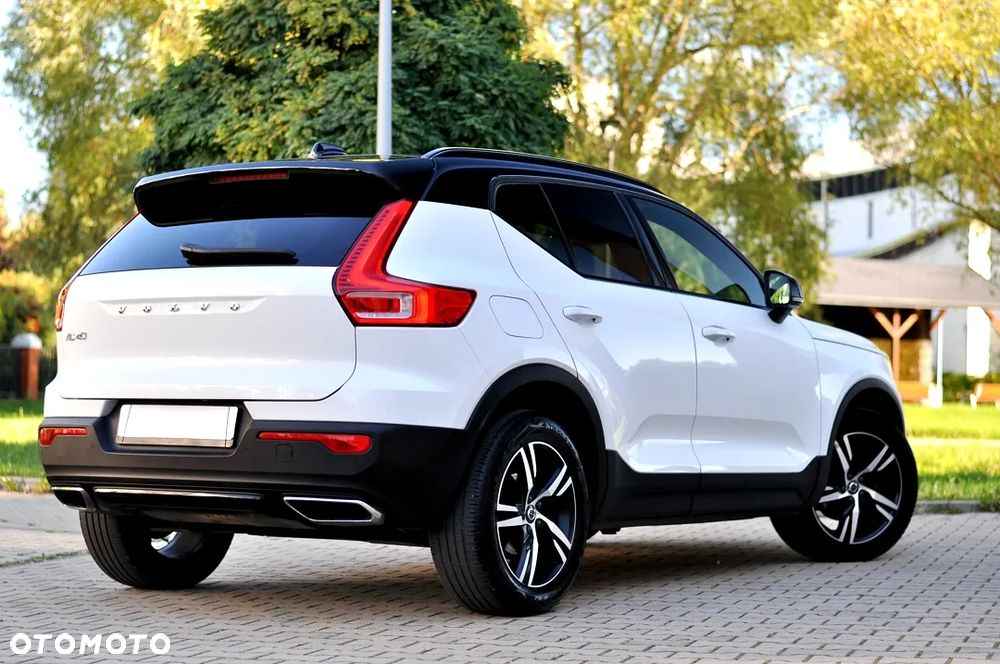 Volvo XC 40 T3 Geartronic RDesign - 4