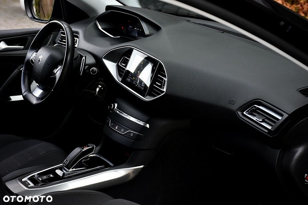 Peugeot 308 BlueHDi 130 EAT8 Stop & Start Allure - 32