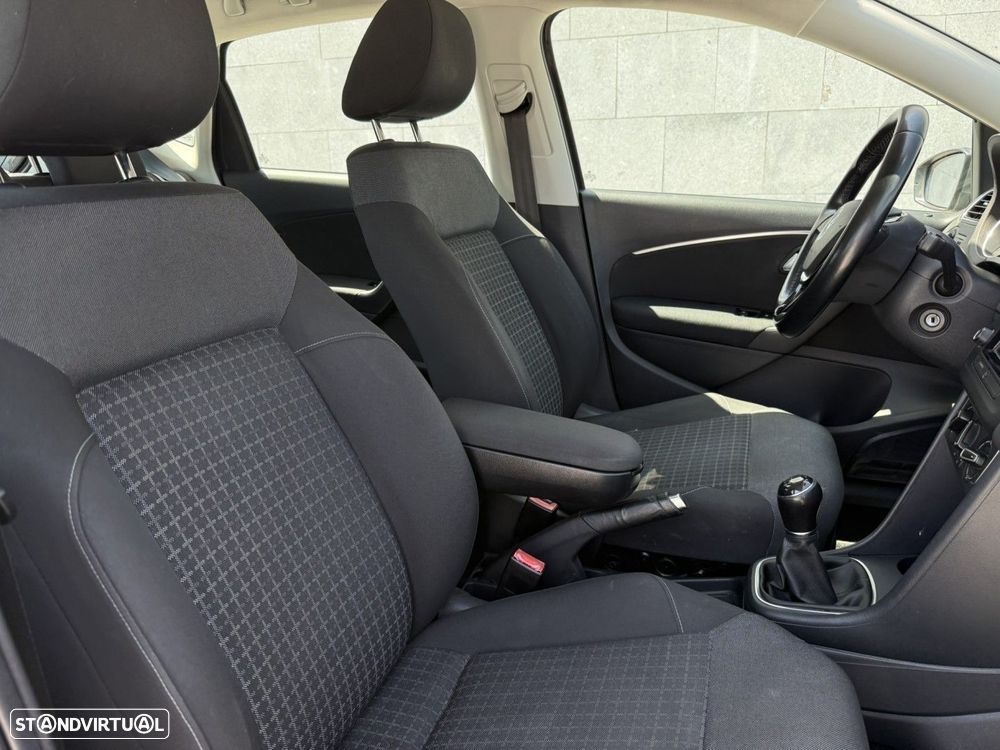 VW Polo 1.0 Confortline - 11