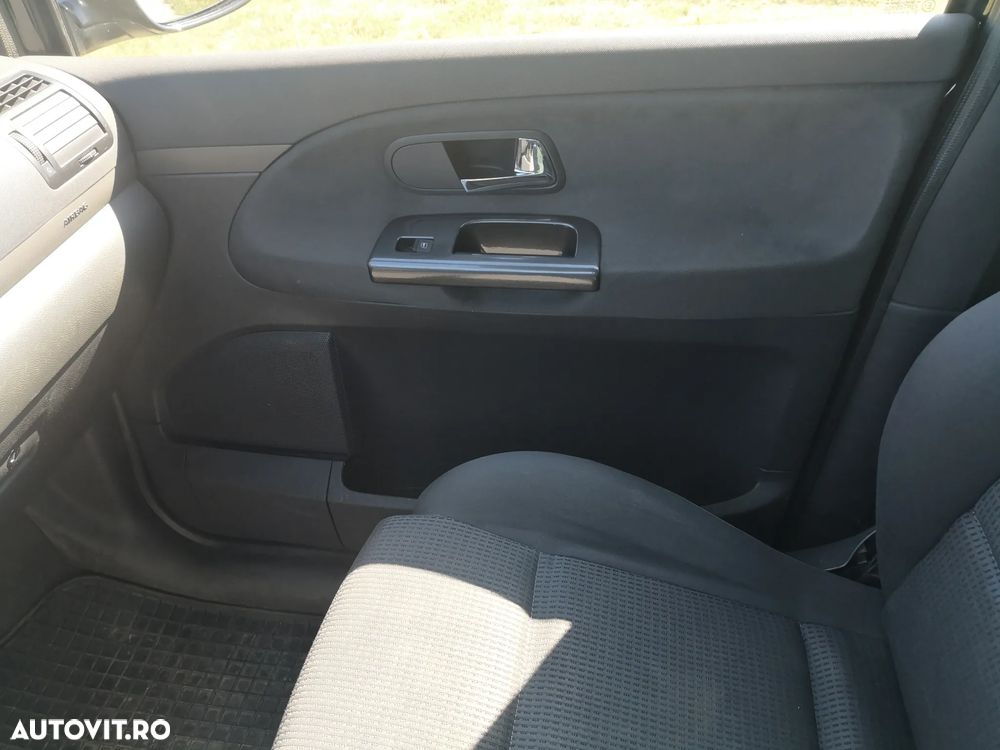Volkswagen Sharan 1.9 TDI 4Motion Highline - 5