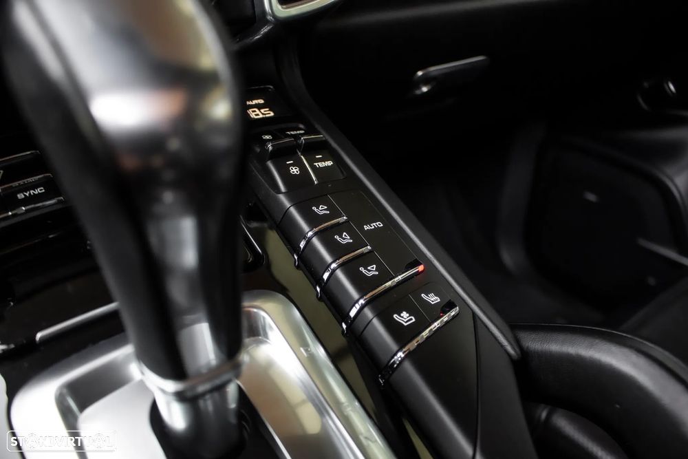 Porsche Cayenne S E-Hybrid - 23