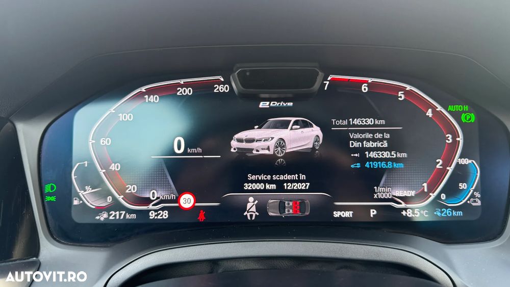 BMW Seria 3 330e Aut. Luxury Line - 15