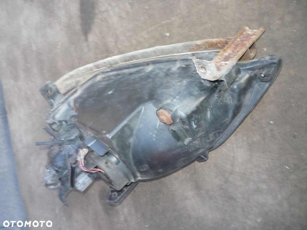 HONDA CIVIC VII SEDAN LAMPA PRZEDNIA LEWA LUB PRAWA - 12