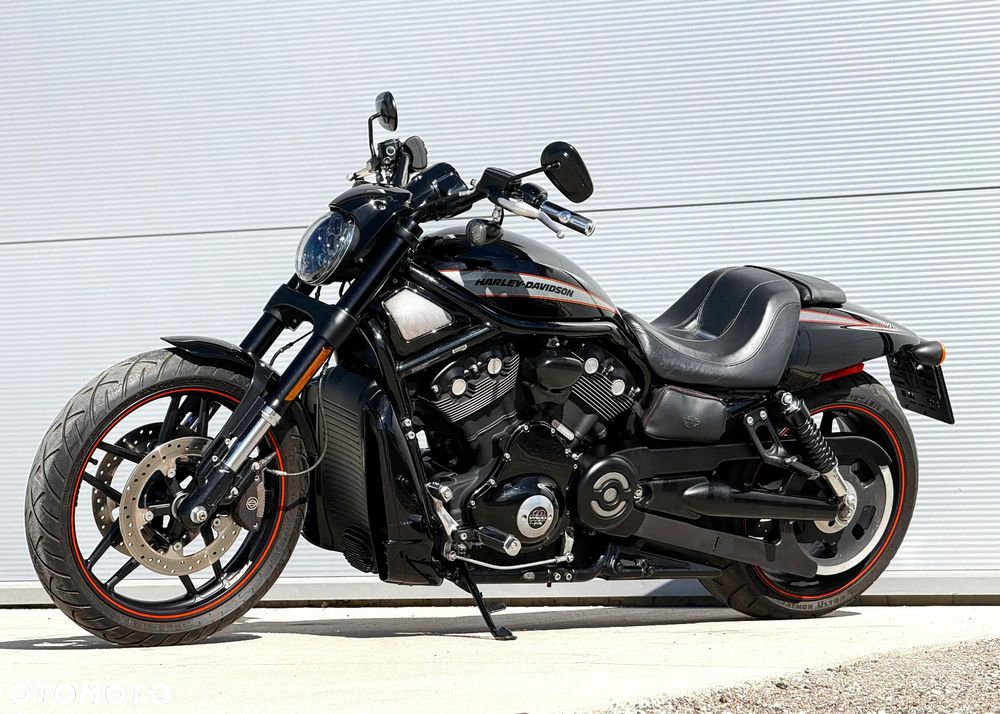 Harley-Davidson V-Rod Night Rod - 4