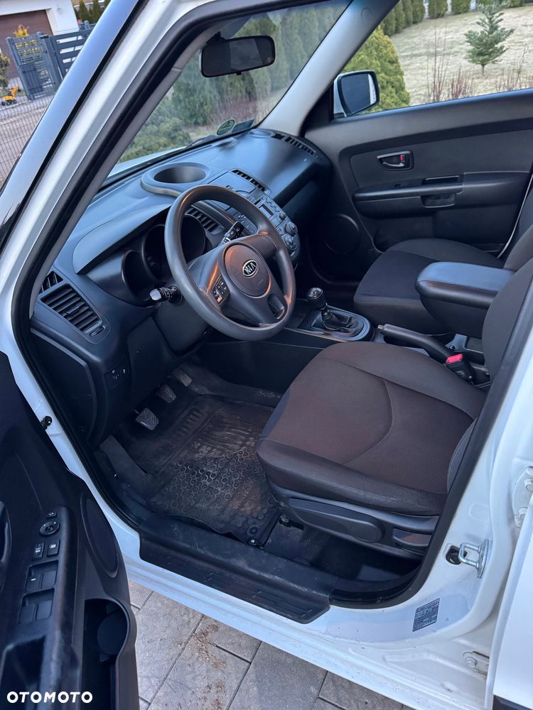Kia Soul 1.6 CRDi L EU5 - 8
