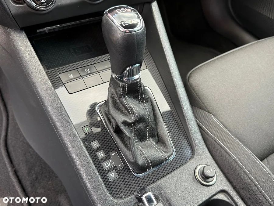 Skoda Octavia 2.0 TDI SCR 4x4 RS DSG - 23