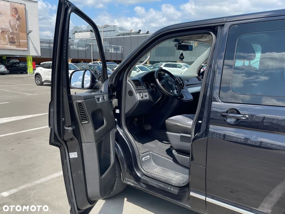 Volkswagen Multivan - 15