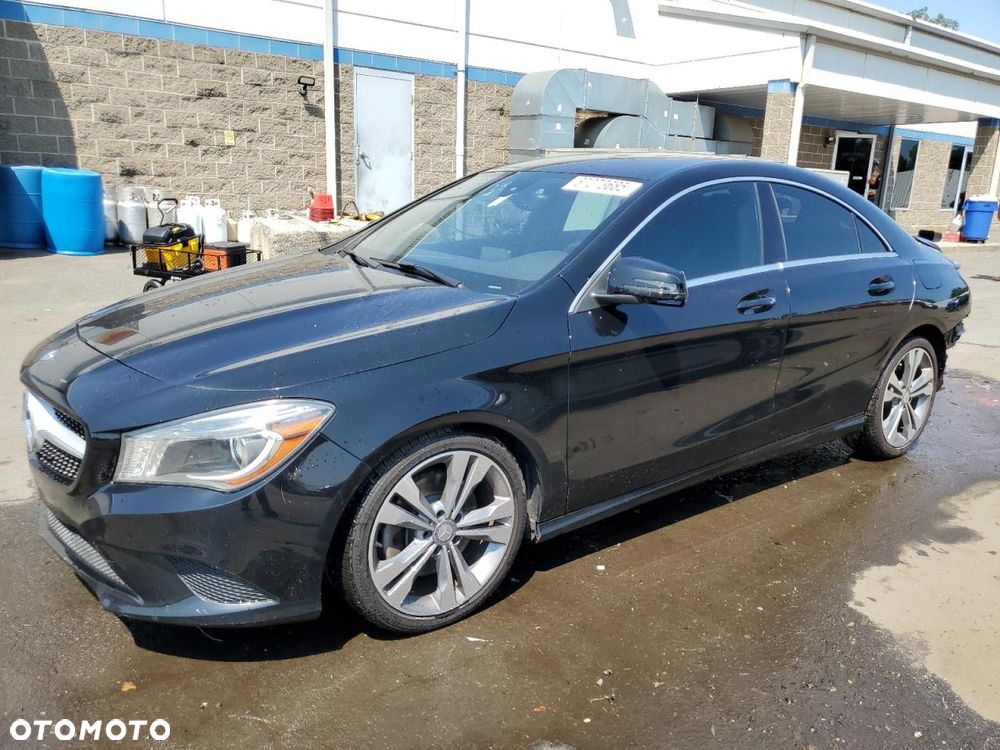 Mercedes-Benz CLA 250 7G-DCT StreetStyle - 2