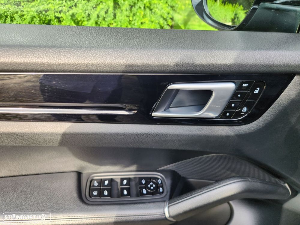 Porsche Cayenne E-Hybrid - 53