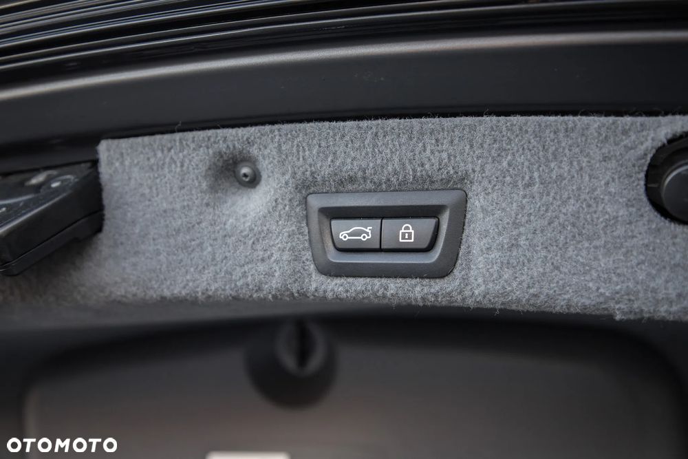 BMW Seria 7 740d xDrive - 13