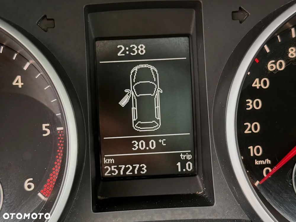 Volkswagen Golf 1.6 TDI DPF Style - 17