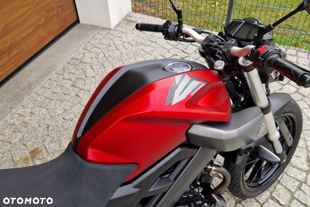 Yamaha MT - 11
