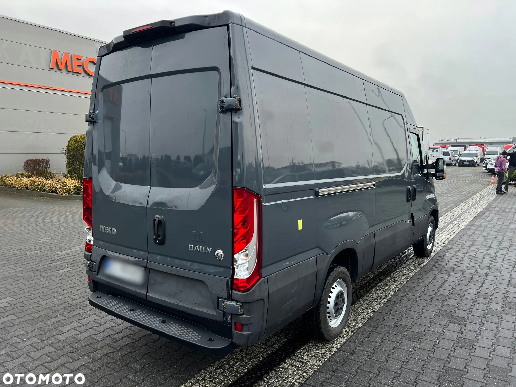 Iveco Daily 35S15 3.0 L3H2 Blaszak Furgon Salon PL - 4