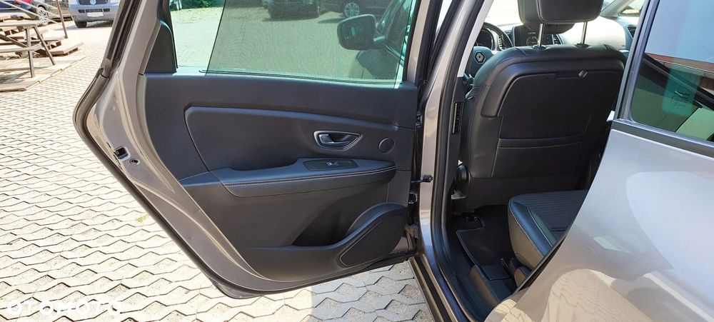 Renault Scenic - 25