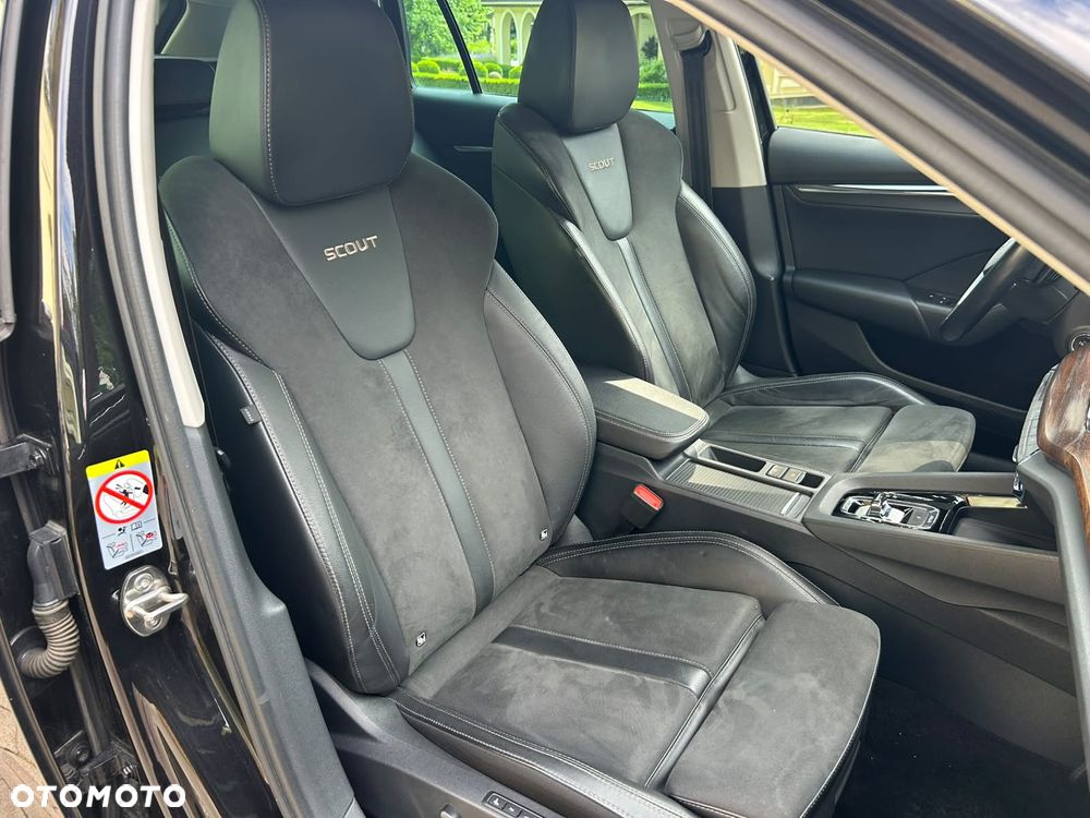 Skoda Octavia 2.0 TDI DSG 4x4 Scout First Edition - 18