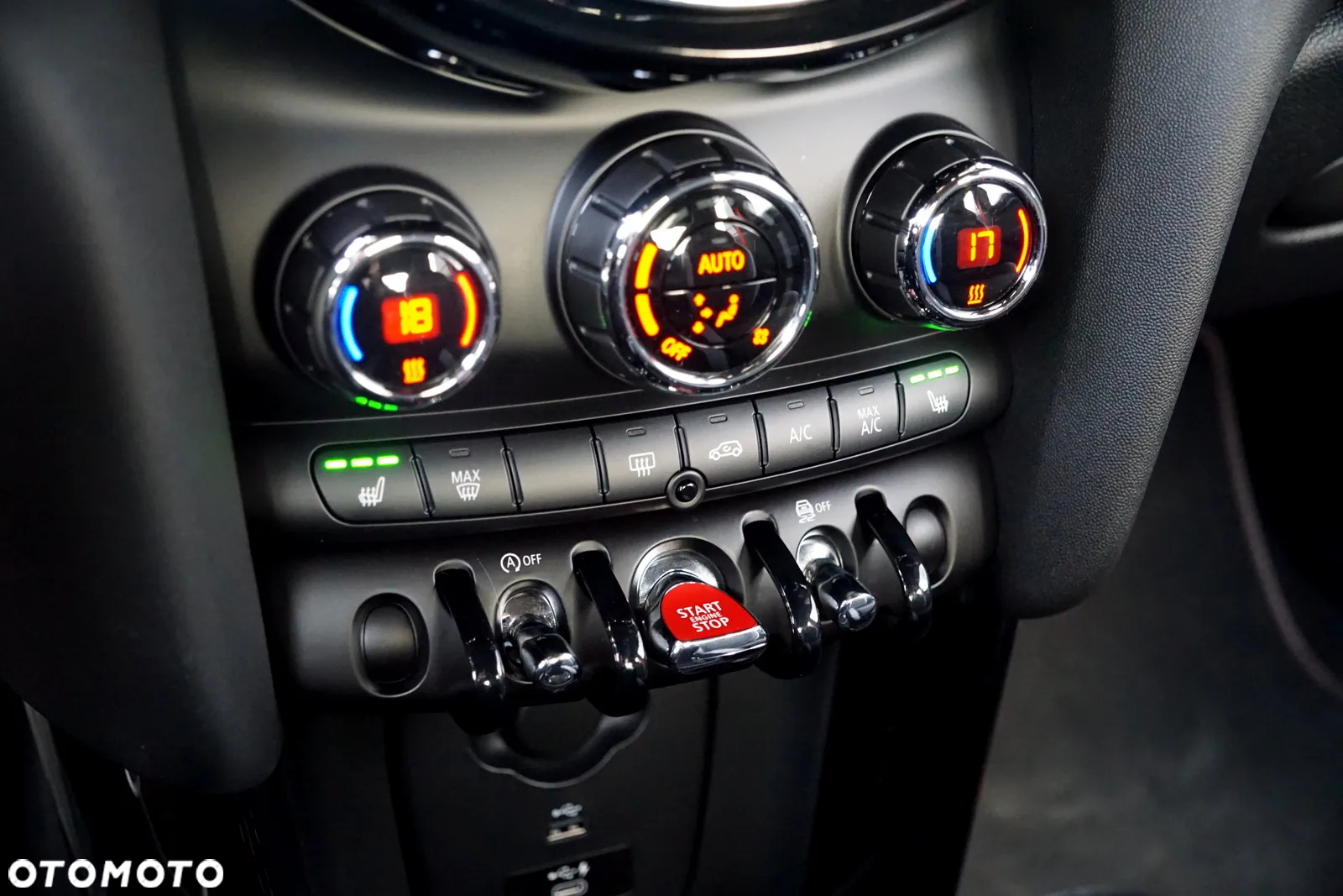 MINI John Cooper Works ALL4 sport - 28