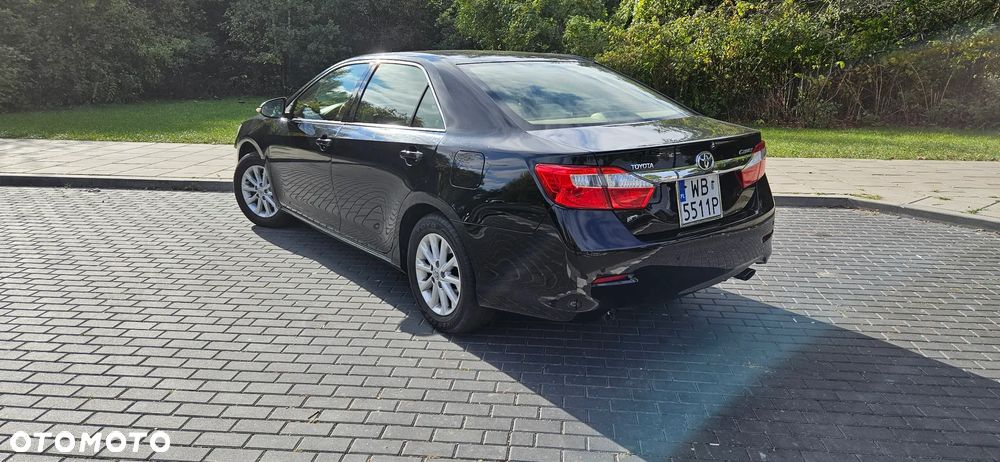 Toyota Camry - 6