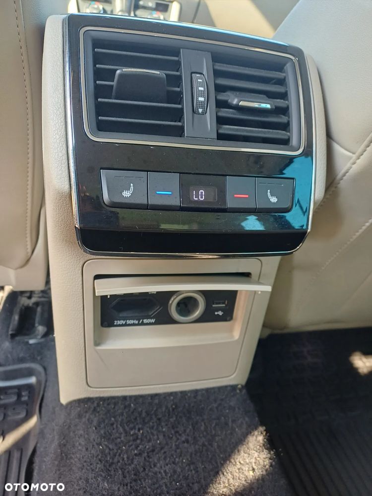 Skoda Superb 2.0 TDI 4x4 L&K DSG - 15