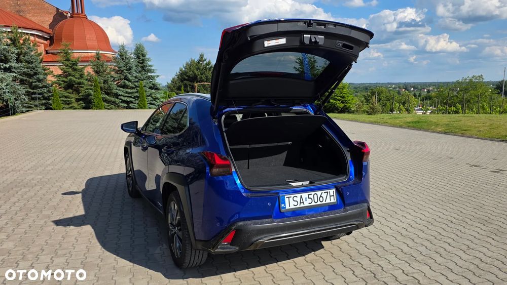 Lexus UX 200 F Sport 2WD - 11