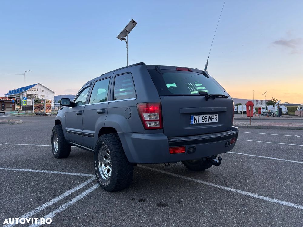 Jeep Grand Cherokee - 4