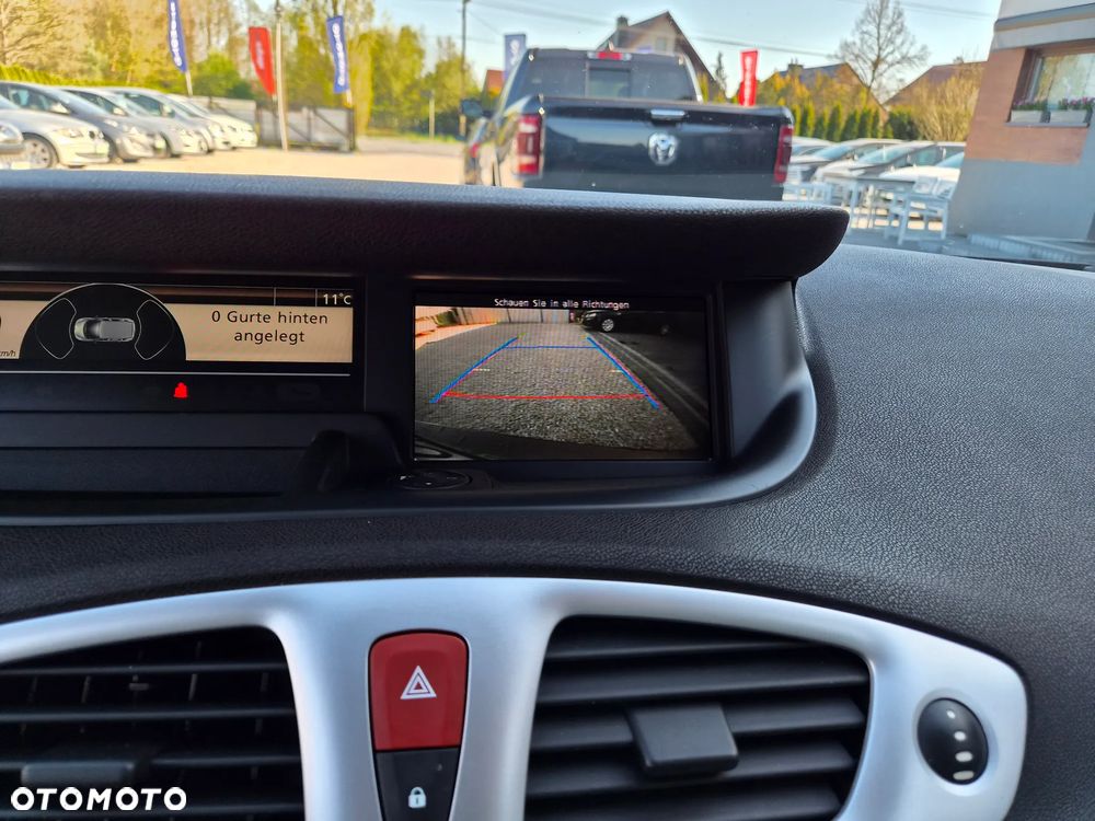 Renault Grand Scenic - 27