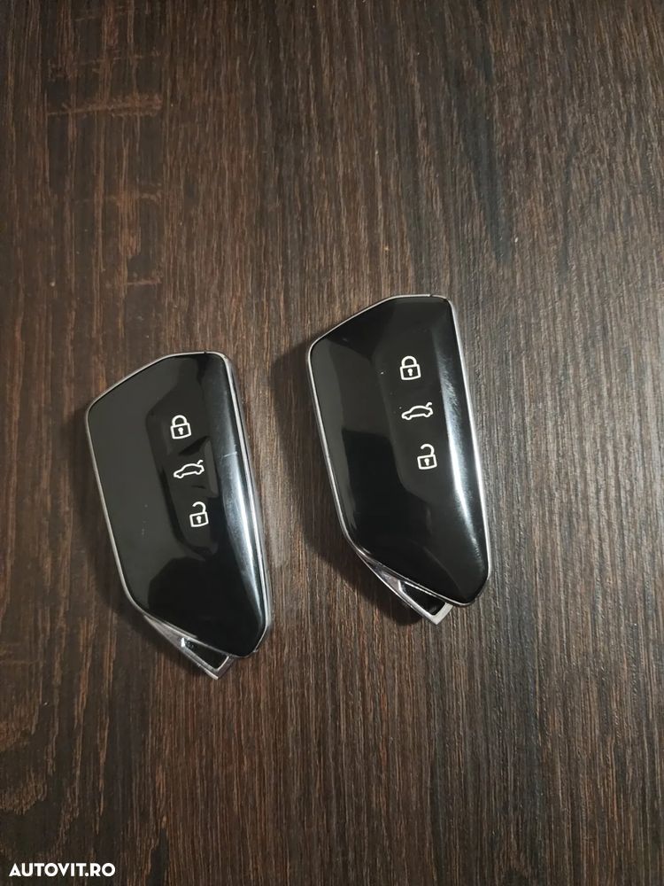 Skoda Octavia 2.0 TDI STYLE DSG - 32