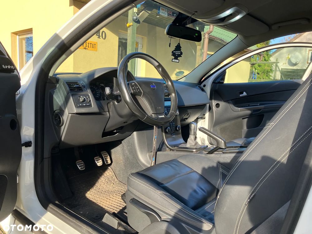 Volvo C30 D2 R-Design - 7