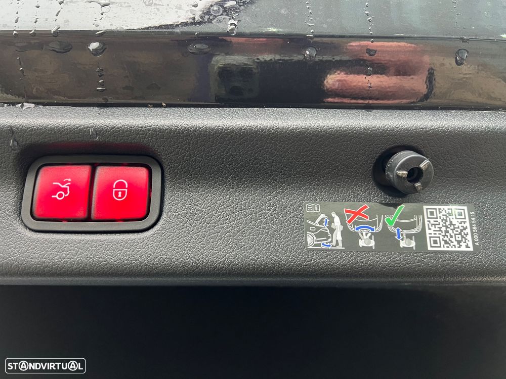 Mercedes-Benz EQE 300 AMG Line - 20