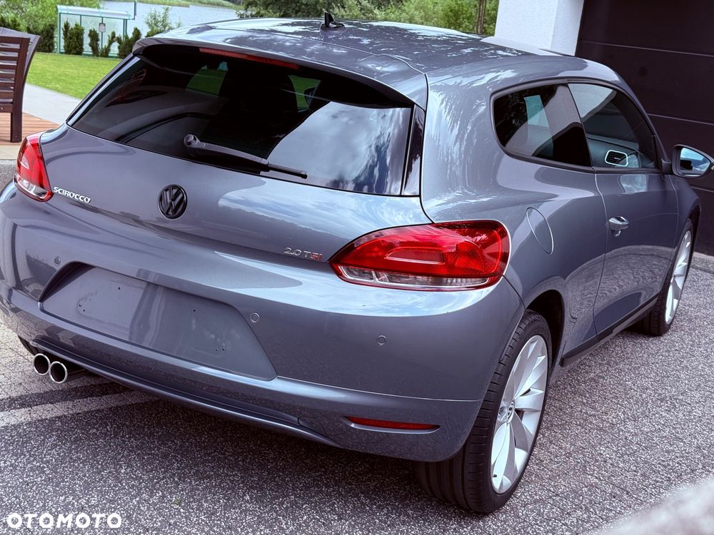 Volkswagen Scirocco 2.0 TSI - 12