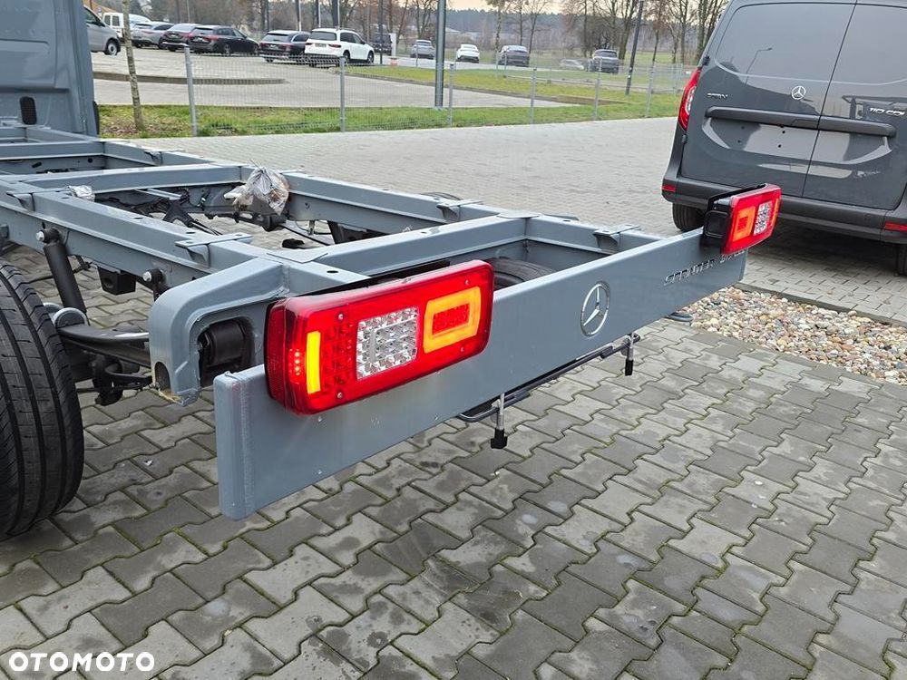 Mercedes-Benz Sprinter 317 CDI Long PRO 9G-Tronic - 28