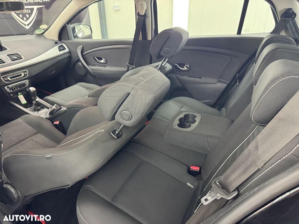 Renault Megane dCi 110 FAP Paris Business - 17