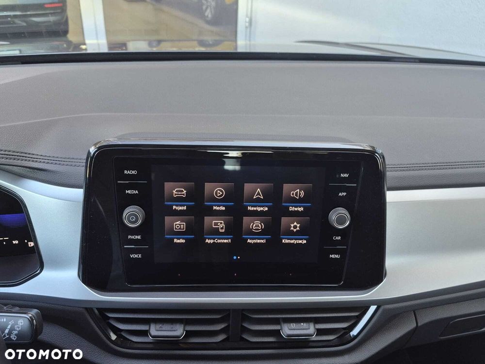 Volkswagen T-Roc - 10