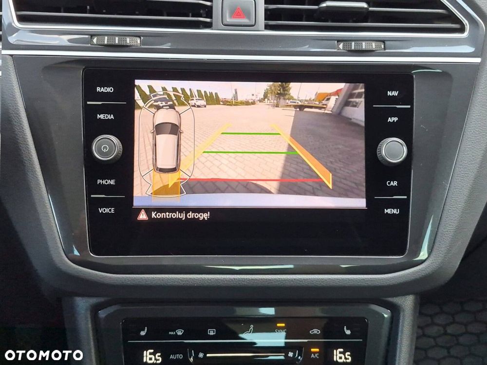 Volkswagen Tiguan - 14