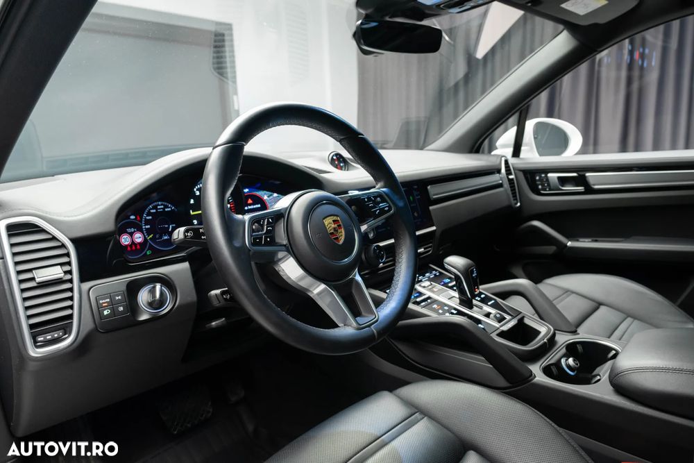 Porsche Cayenne E-Hybrid Tiptronic S Platinum Edition - 10
