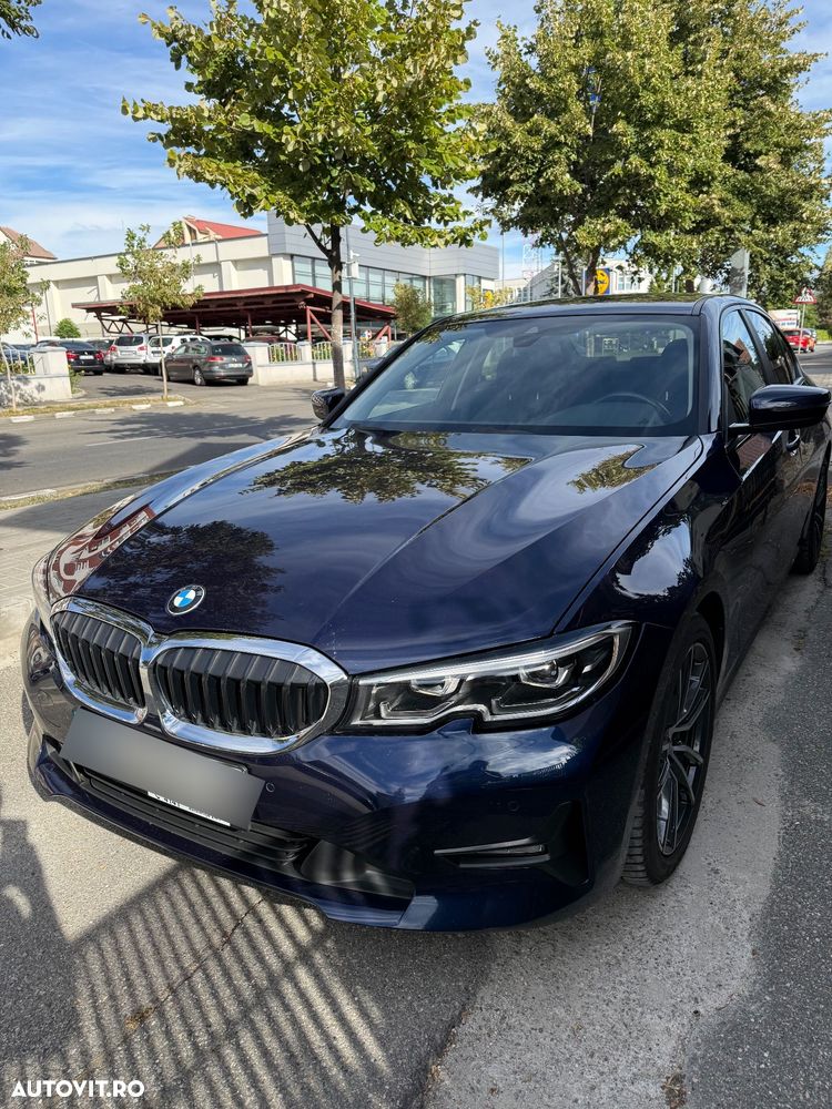 BMW Seria 3 330i xDrive AT - 1