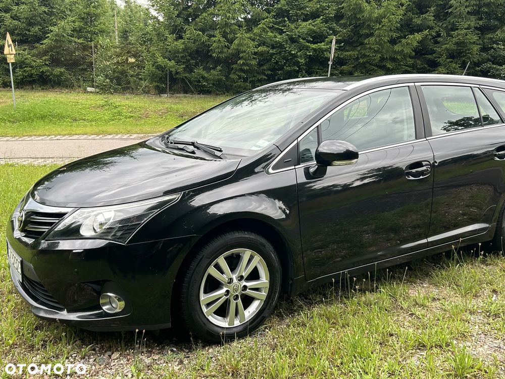 Toyota Avensis 1.8 Premium - 6