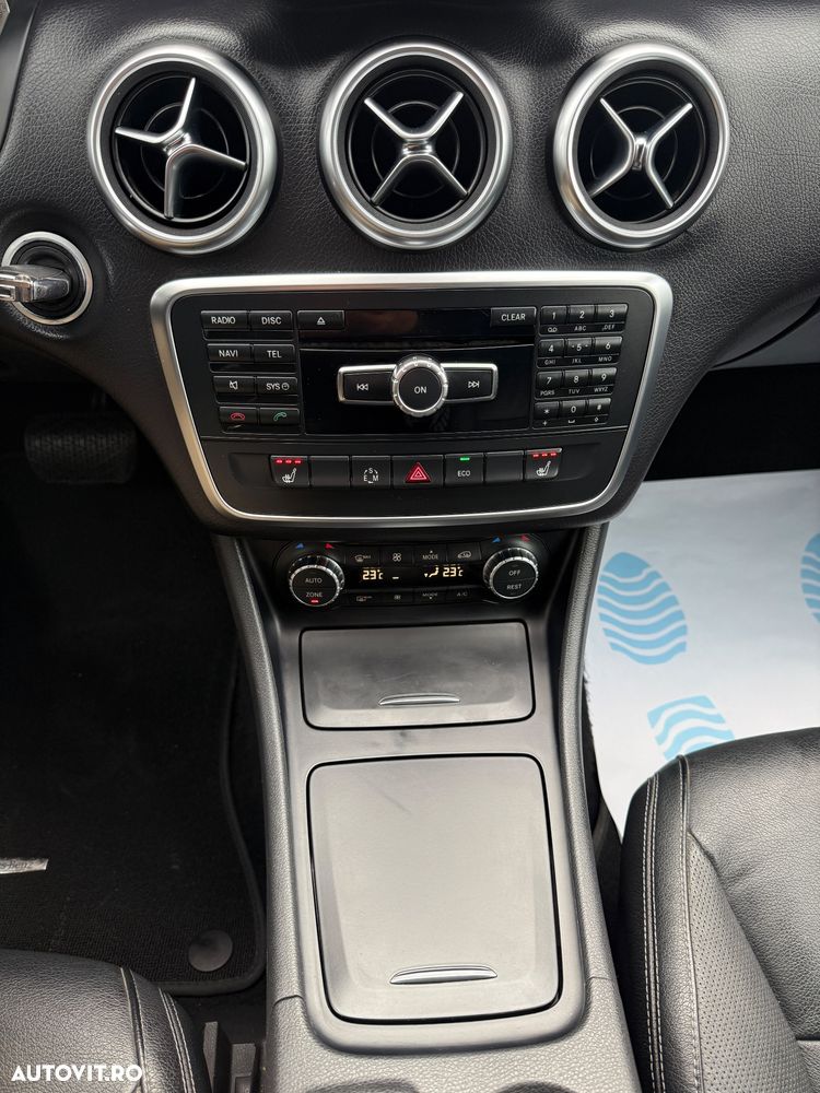 Mercedes-Benz A 220 d 4Matic 7G-DCT AMG Line - 25