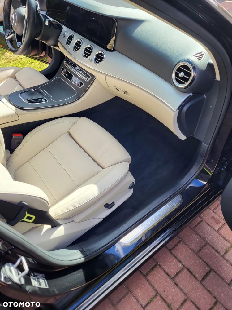 Mercedes-Benz Klasa E 220 d Business Edition 9G-TRONIC - 19