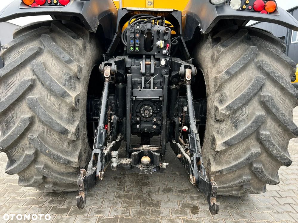 JCB Fastrac 8310 - 11