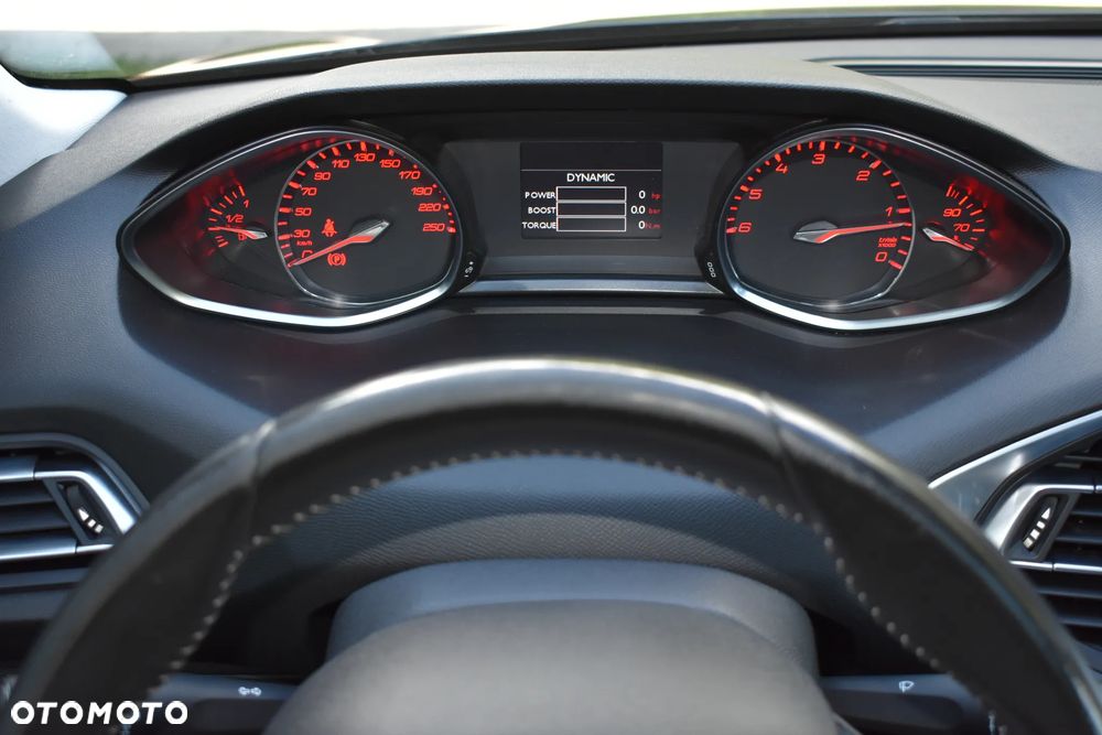 Peugeot 308 2.0 HDi Allure - 15